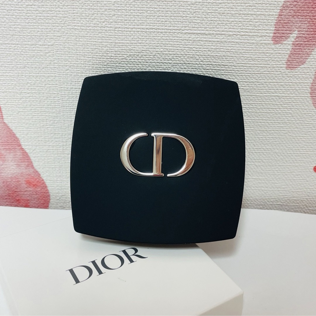 Dior(ディオール)の箱付き 未使用 ディオール コンパクト両面鏡 マットブラック ミラー レディースのファッション小物(ミラー)の商品写真