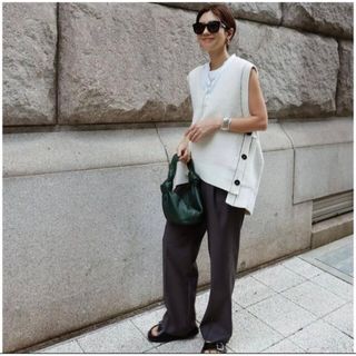 LEINWANDE 今季 Patchwork Ruffled Hem Top 白の通販 by saba's shop LEINWANDE 今季 Patchwork Ruffled Hem Top 白の通販 by saba's shop