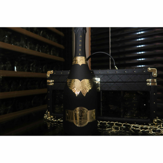 エンジェル ブラック 5周年アニバーサリー レザーラッチタイプ シャンパン(シャンパン/スパークリングワイン)