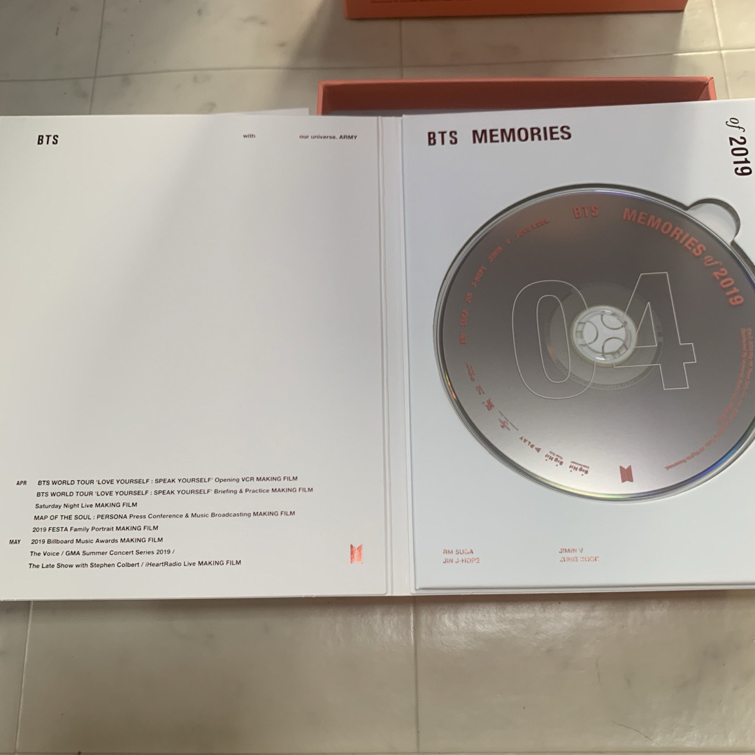防弾少年団(BTS)(ボウダンショウネンダン)のMemories 2019 BluRay エンタメ/ホビーのDVD/ブルーレイ(ミュージック)の商品写真