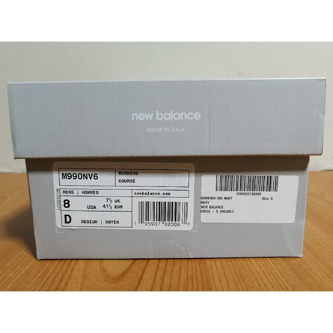 New Balance(ニューバランス)のus8 26.0cm ニューバランス M990NV6 ネイビー 未使用 メンズの靴/シューズ(スニーカー)の商品写真