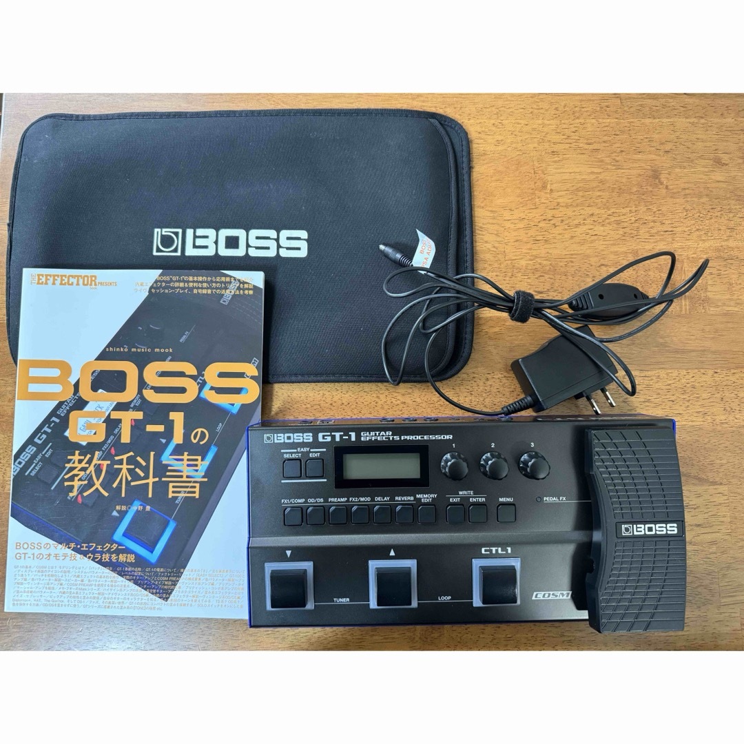 BOSS GT-1 見にくい ギターエフェクター 本体と付属品 BOSS GT-1 見にくい ギターエフェクター 本体と付属品