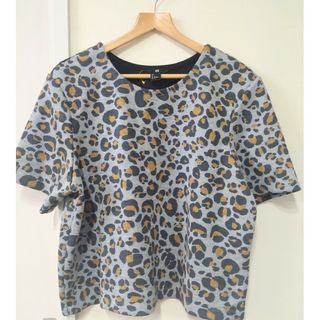 エイチアンドエム(H&M)の新品*H&Mヒョウ柄シャツ*Lサイズ(Tシャツ(半袖/袖なし))