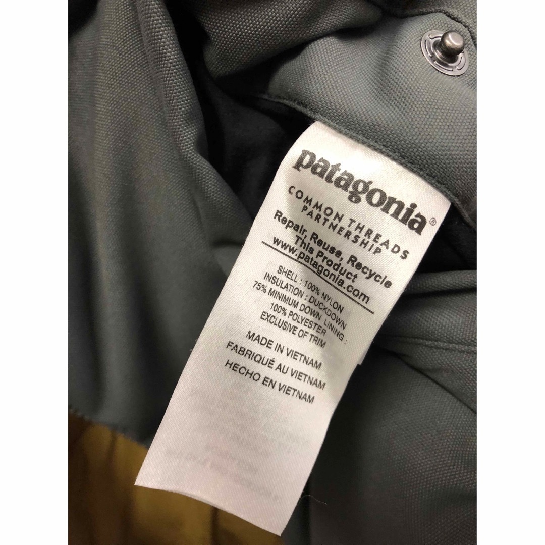 patagonia(パタゴニア)のPatagonia パタゴニア リバーシブル ダウンベスト メンズのジャケット/アウター(ダウンベスト)の商品写真