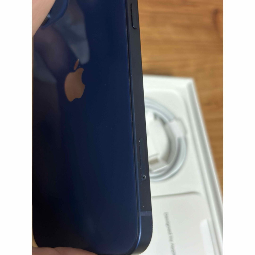 iPhone(アイフォーン)のアップル iPhone12 64GB ブルー SIMフリー版 スマホ/家電/カメラのスマートフォン/携帯電話(スマートフォン本体)の商品写真