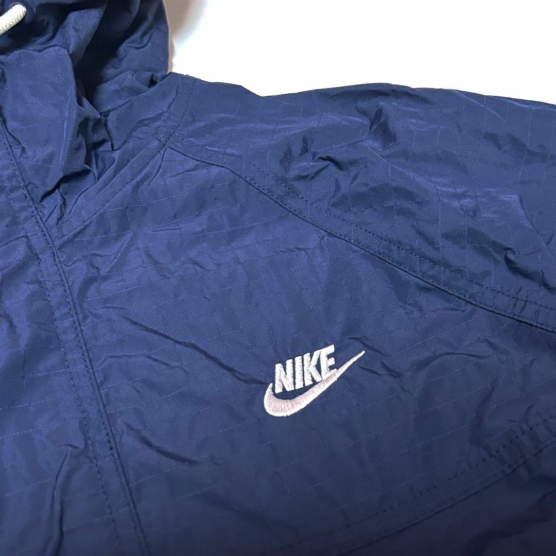 NIKE(ナイキ)の新品　ナイキ　Lサイズ　ボウライン ジャケット　ネイビー　レイン　マウンテン メンズのジャケット/アウター(ナイロンジャケット)の商品写真