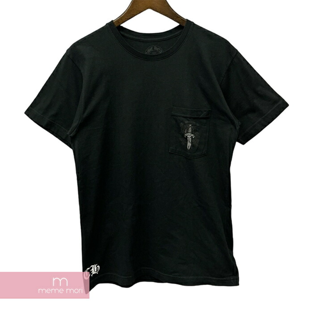 Chrome Hearts(クロムハーツ)のCHROME HEARTS Silver Dagger Pocket Logo Tee クロムハーツ シルバーダガーポケットロゴTシャツ 半袖カットソー ダガー 胸ポケット ロゴプリント スクロールロゴ ブラック サイズM【240518】【中古-A】【me04】 メンズのトップス(Tシャツ/カットソー(半袖/袖なし))の商品写真