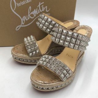 クリスチャンルブタン(Christian Louboutin)の［極美品］クリスチャンルブタン  LIEGE PEPITE スタッズ　サンダル(サンダル)