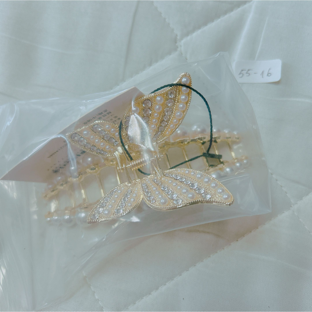 バンスクリップ 大きめ おしゃれ 蝶 しっかり留まる ヘアクリップ レディースのヘアアクセサリー(バレッタ/ヘアクリップ)の商品写真