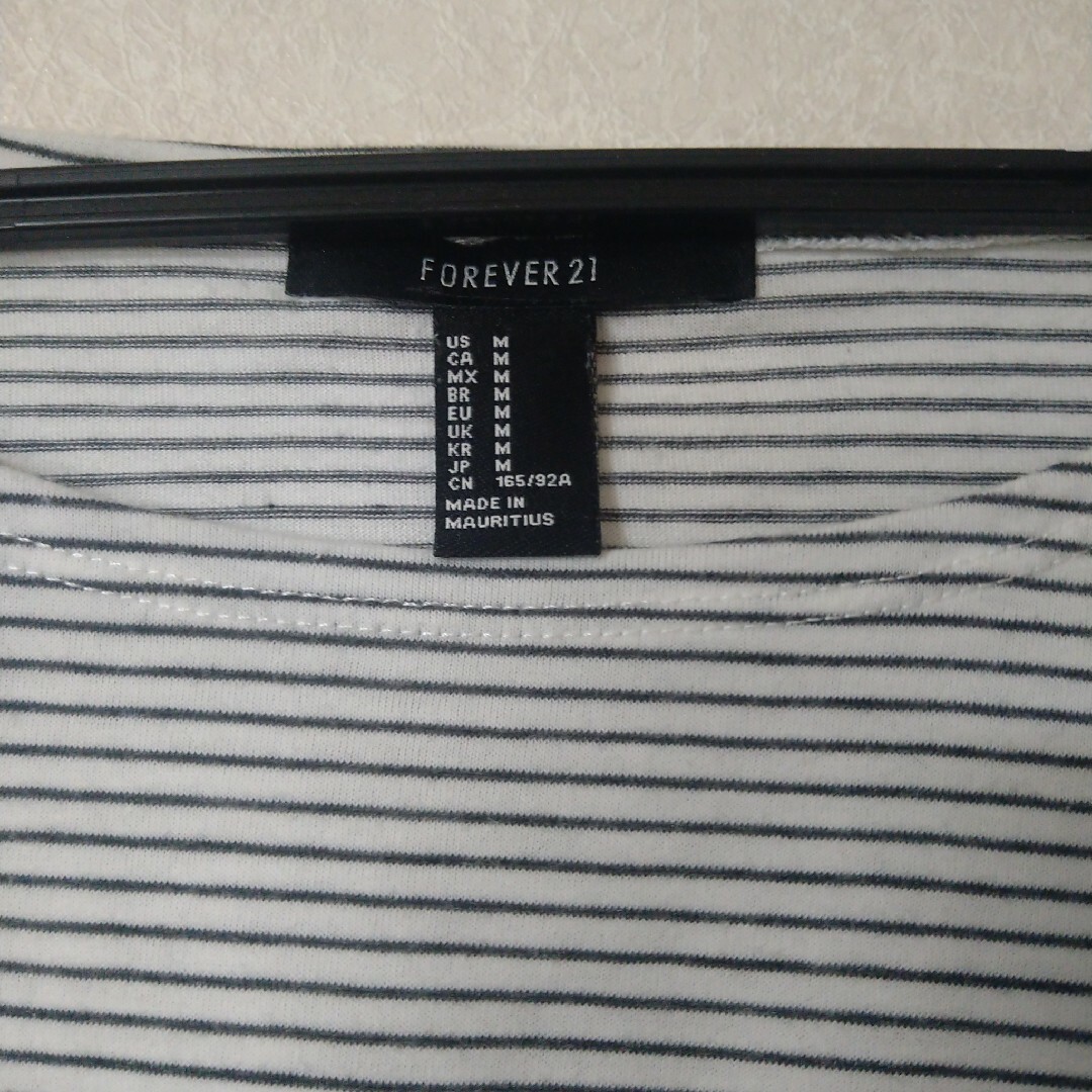 FOREVER 21(フォーエバートゥエンティーワン)のFOREVER21 ボーダー Tシャツ レディースのトップス(Tシャツ(半袖/袖なし))の商品写真