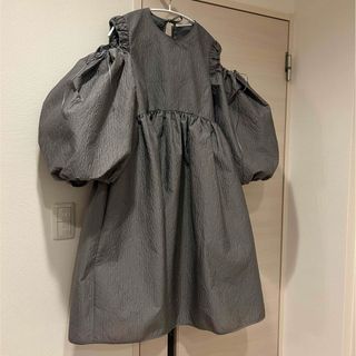 セシリーバンセン(CECILIE BAHNSEN)の【美品】cecilie bahnsen ワンピース(ひざ丈ワンピース)