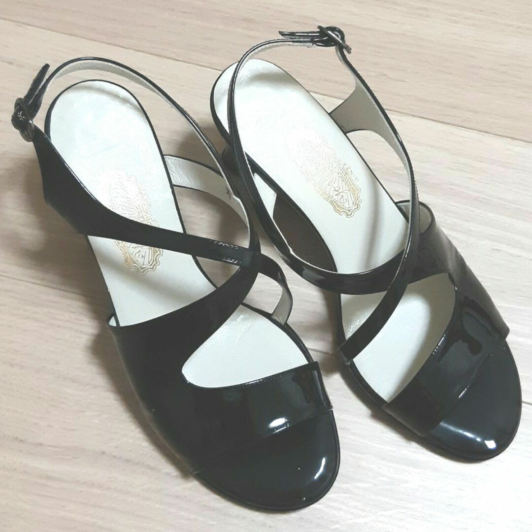 銀座ヨシノヤ(ギンザヨシノヤ)の銀座ヨシノヤ  サンダル レディースの靴/シューズ(サンダル)の商品写真