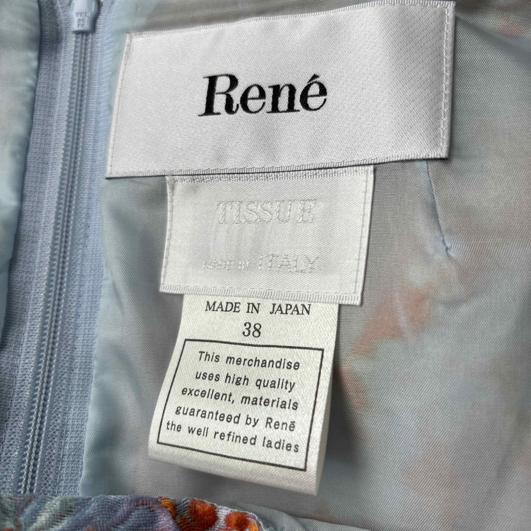 René(ルネ)の値下げ！新品Rene ルネ　定価82500円 イタリー高級生地使用花柄ワンピース レディースのワンピース(ひざ丈ワンピース)の商品写真