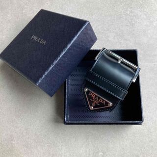 PRADA プラダ　ブレスレット　バングル　ロゴプレート　BLACK