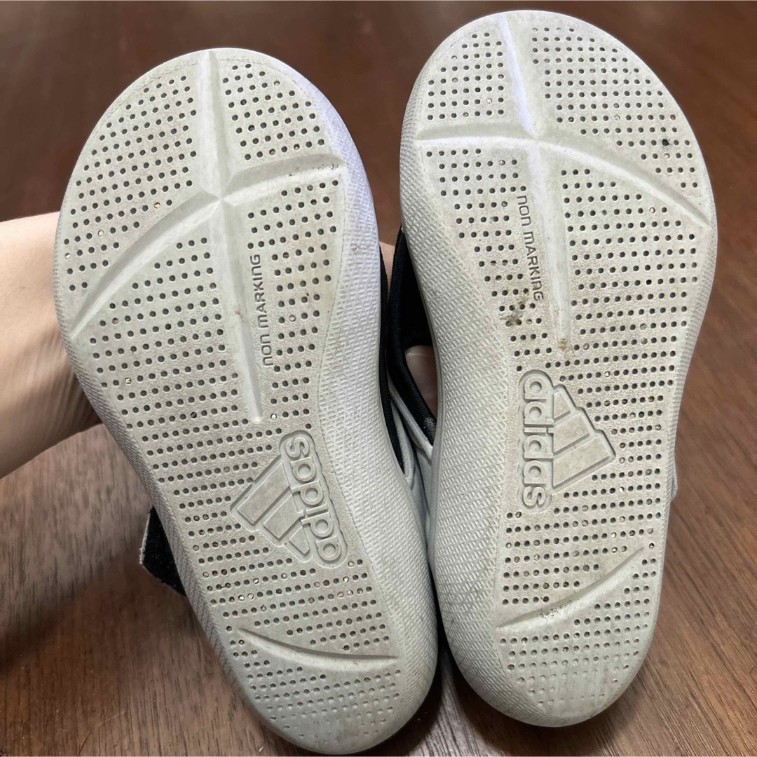 adidas(アディダス)のアディダス　キッズサンダル　17cm キッズ/ベビー/マタニティのキッズ靴/シューズ(15cm~)(サンダル)の商品写真