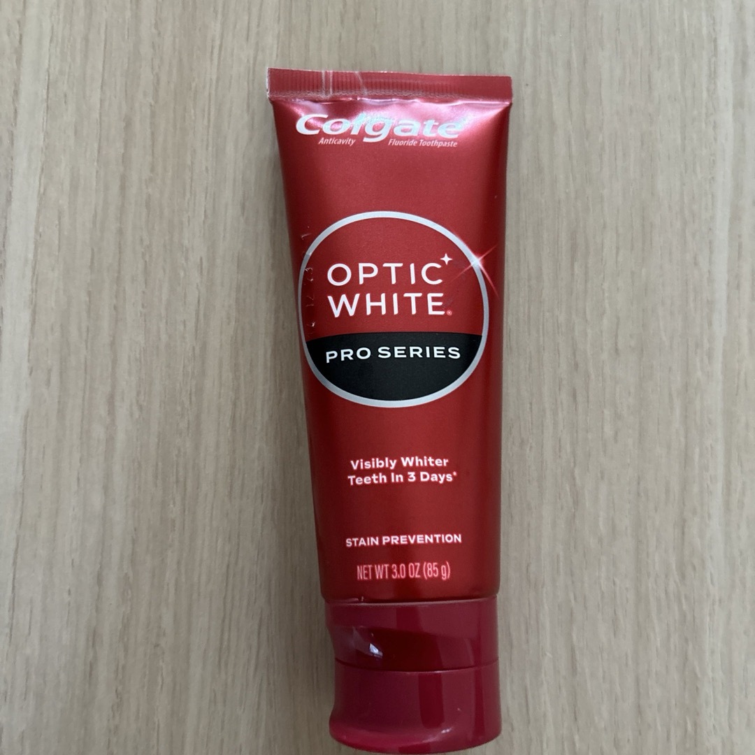 Colgate Optic White コルゲート オプティックホワイト 85g コスメ/美容のオーラルケア(歯磨き粉)の商品写真