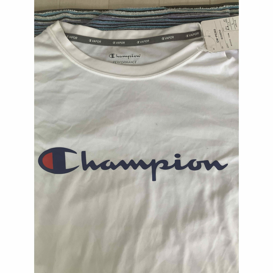 Champion(チャンピオン)の新品チャンピオン　champion Lサイズ　Tシャツ　速乾　防臭　UVカット レディースのトップス(Tシャツ(半袖/袖なし))の商品写真