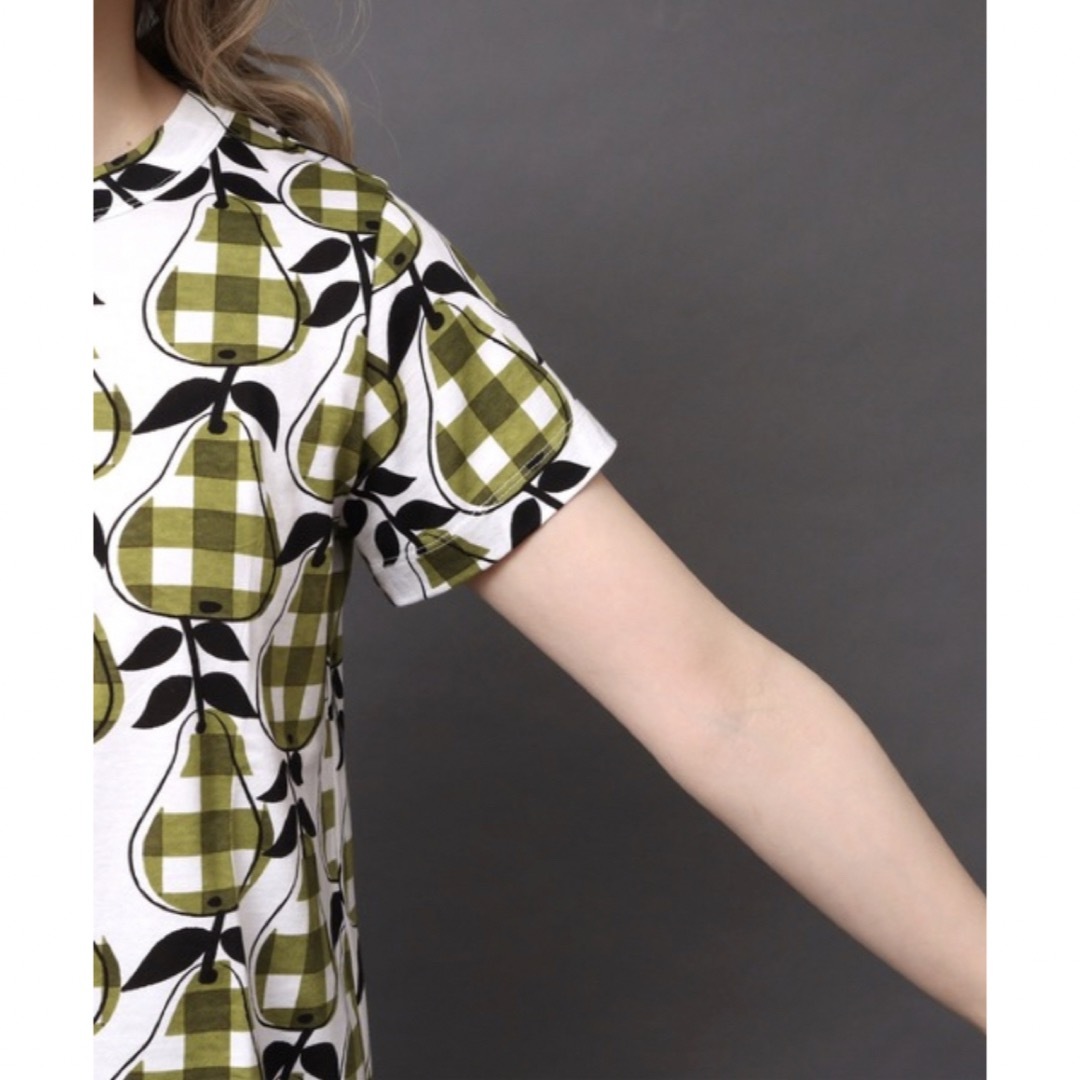 l'atelier du savon(アトリエドゥサボン)の2023SS peu pres 洋梨プリントTシャツ レディースのトップス(Tシャツ(半袖/袖なし))の商品写真