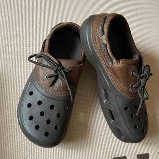 クロックス(crocs)のクロックス　希少 デッキシューズ型　メンズM9(サンダル)