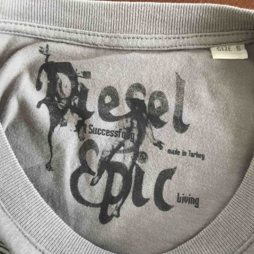 DIESEL(ディーゼル)のDIESEL ディーゼル　ピース　ロゴ　マーク　半袖　Tシャツ　S  グレージュ メンズのトップス(Tシャツ/カットソー(半袖/袖なし))の商品写真