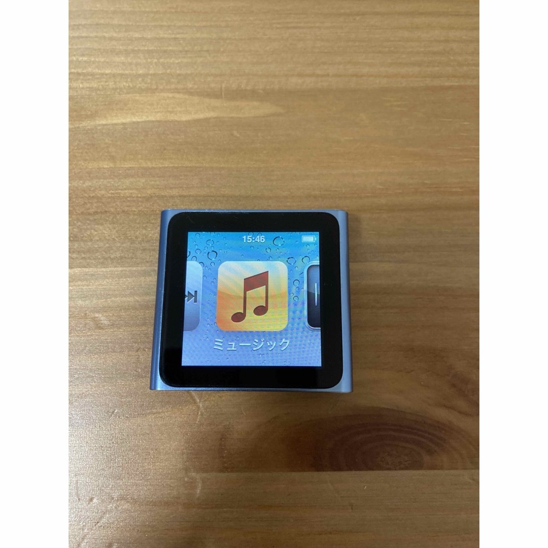 Apple(アップル)のiPod nano 第6世代 MC689J/A 8GB ポータブルプレーヤー スマホ/家電/カメラのオーディオ機器(ポータブルプレーヤー)の商品写真