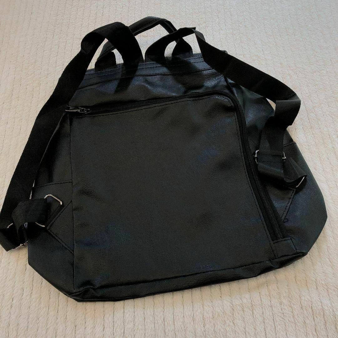 新品　軽量 大容量 リュック シンプル レザー 革  仕事用 オシャレ レディースのバッグ(リュック/バックパック)の商品写真