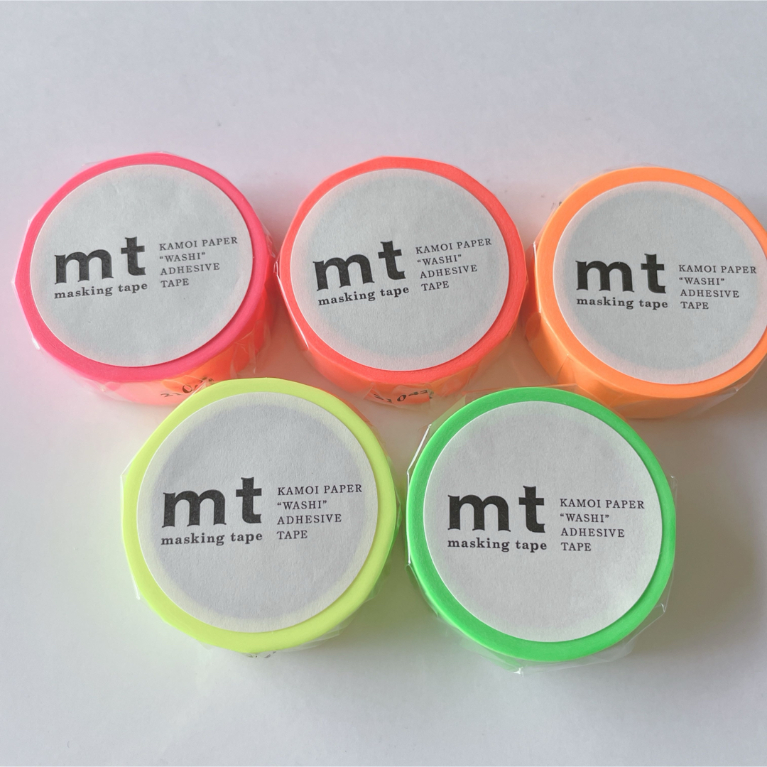 mt(エムティー)のmt  マスキングテープ　ショッキングカラー　蛍光 インテリア/住まい/日用品の文房具(テープ/マスキングテープ)の商品写真