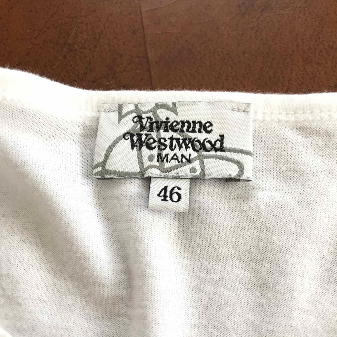 Vivienne Westwood(ヴィヴィアンウエストウッド)のヴィヴィアンウエストウッド　マン　オーブ　白　ホワイト　ブラック　半袖　Tシャツ メンズのトップス(Tシャツ/カットソー(半袖/袖なし))の商品写真