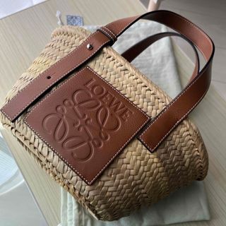 ロエベ(LOEWE)のロエベ＊バスケットバッグ スモール (ヤシの葉＆カーフ)(ハンドバッグ)