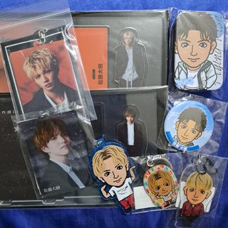 ファンタスティックスフロムエグザイルトライブ(FANTASTICS from EXILE TRIBE)の佐藤大樹  まとめ売り ⑤ アクスタ アクリルスタンド フォトキーホルダー 缶バ(ミュージシャン)