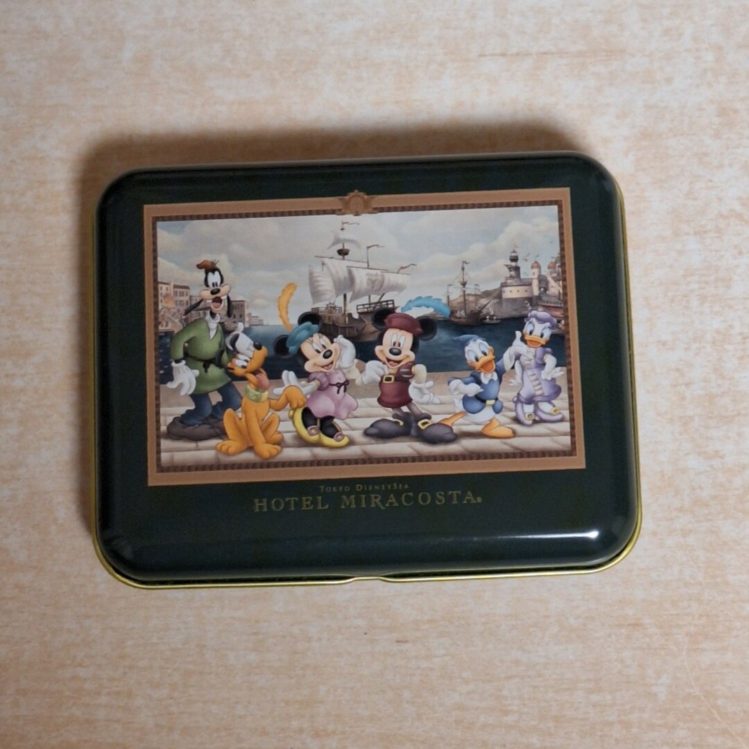 Disney(ディズニー)のミラコスタ アメニティ 缶 ディズニー レディースのファッション小物(その他)の商品写真