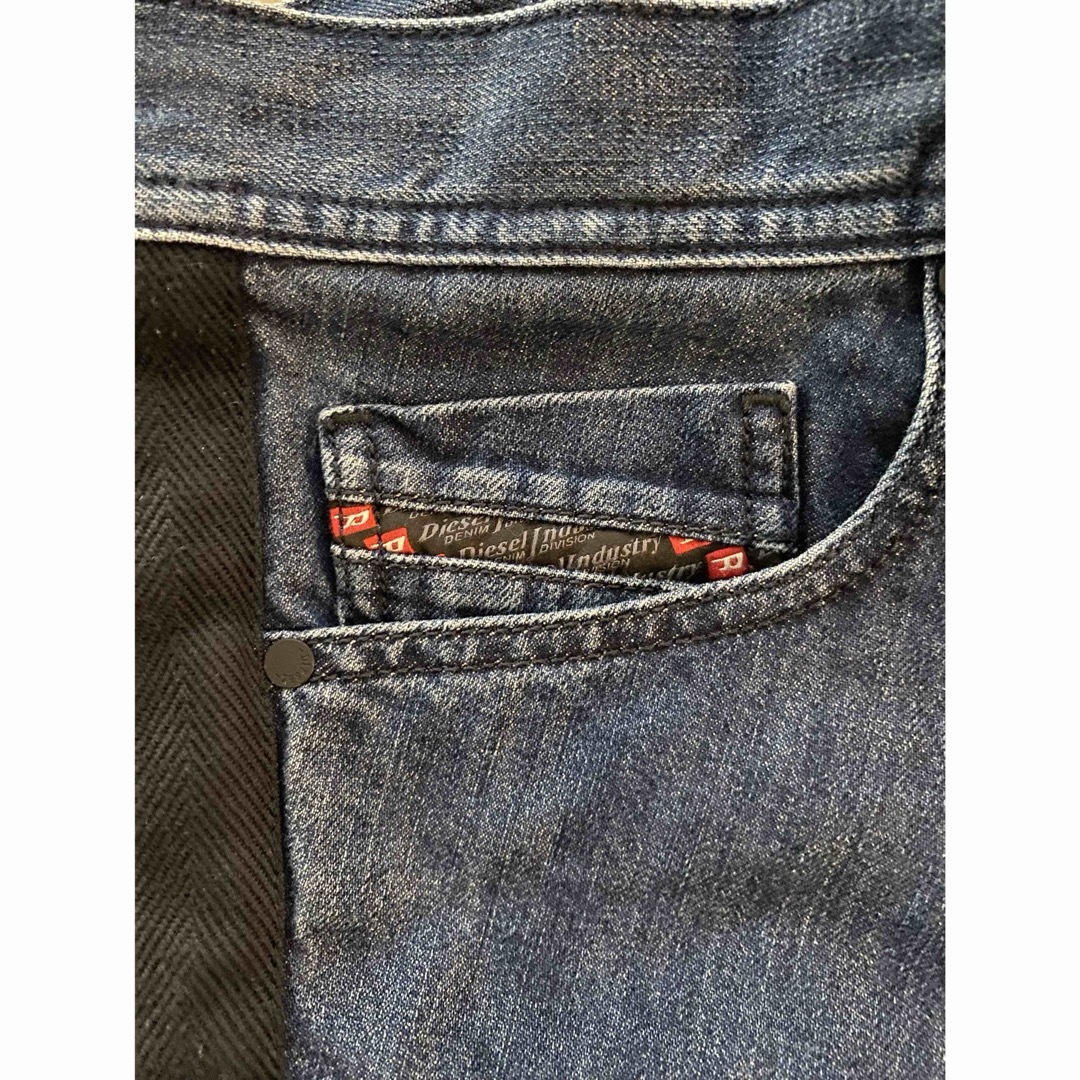 DIESEL(ディーゼル)のDIESEL バイアスカットデニム 33 メンズ  TEPPHAR-ANGLE メンズのパンツ(デニム/ジーンズ)の商品写真