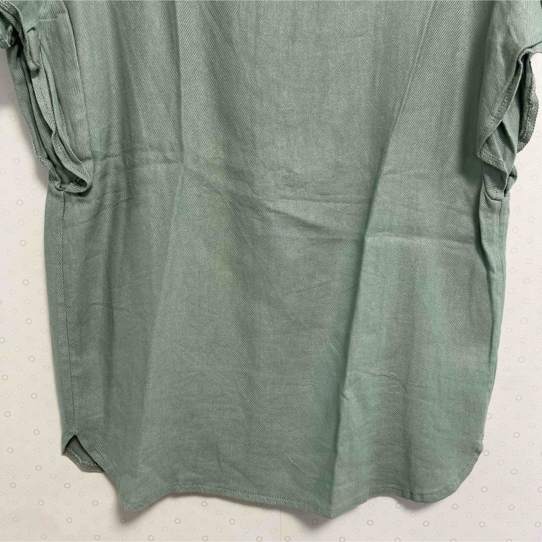 DHC 袖フリルトップス　カットソー　グリーン系　可愛い　半袖　サイズM レディースのトップス(カットソー(半袖/袖なし))の商品写真