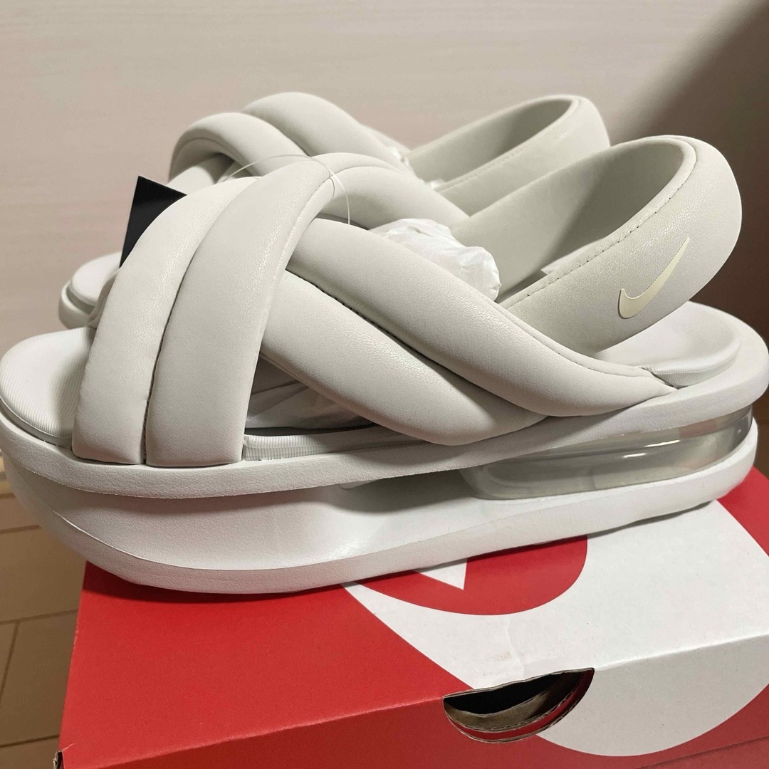 新品未使用】NIKE エアマックスアイラ 23cm 新品未使用】NIKE エアマックスアイラ 23cm