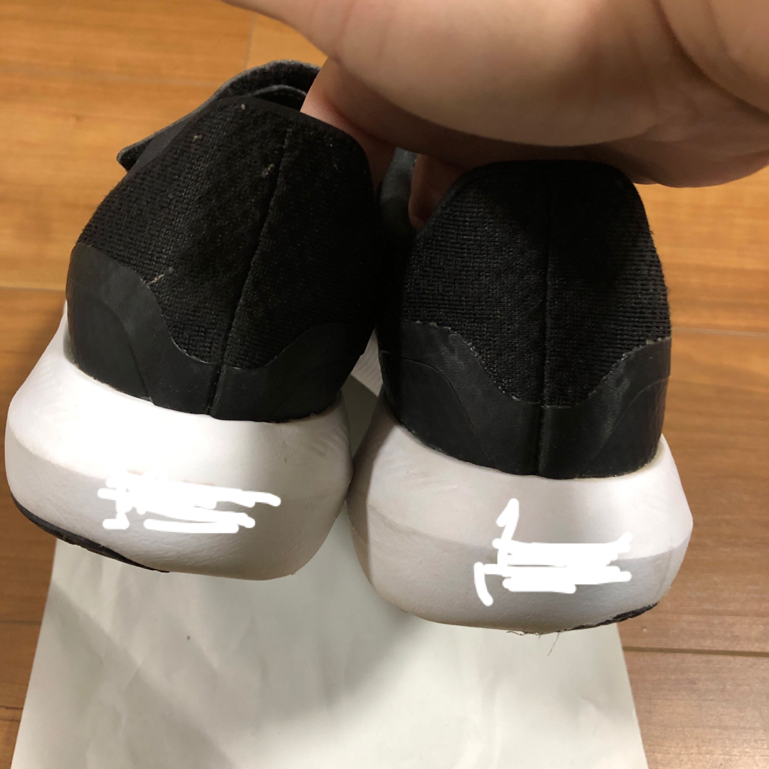 adidas(アディダス)のadidas 24.0㎝黒マジックテープスニーカー キッズ/ベビー/マタニティのキッズ靴/シューズ(15cm~)(スニーカー)の商品写真