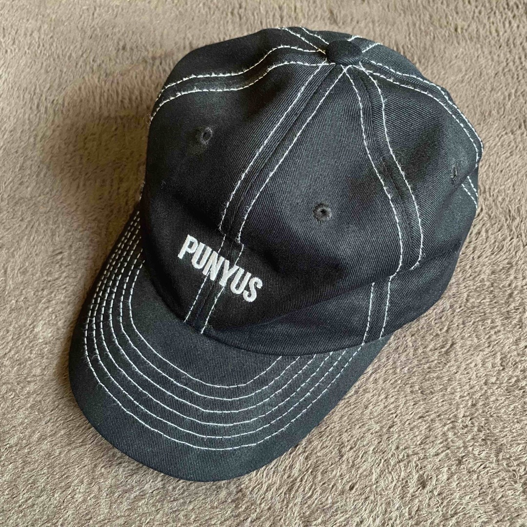 PUNYUS(プニュズ)のPUNYUS キャップ　黒 レディースの帽子(キャップ)の商品写真