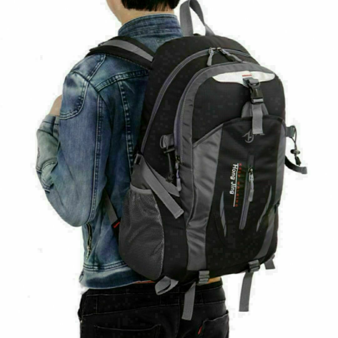 新品・未使用 登山リュック 大容量 リュックサック アウトドア 40Lブラック メンズのバッグ(バッグパック/リュック)の商品写真