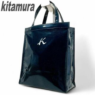 Kitamura - キタムラ トートバッグ ミニトート ネイビー Kロゴ エナメル 手提げ お散歩