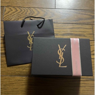 イヴサンローラン(Yves Saint Laurent)のysl イヴサンローラン　ギフトボックス　ラッピング　ショッパー　紙袋　ギフト箱(ショップ袋)