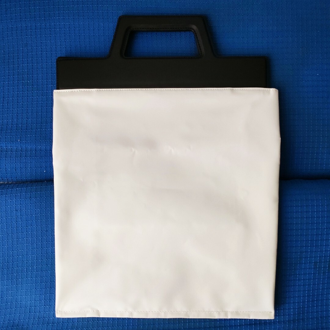 DIESEL(ディーゼル)の【新品未使用】DIESEL ディーゼル F-Arzi Shopperトートバッグ レディースのバッグ(トートバッグ)の商品写真