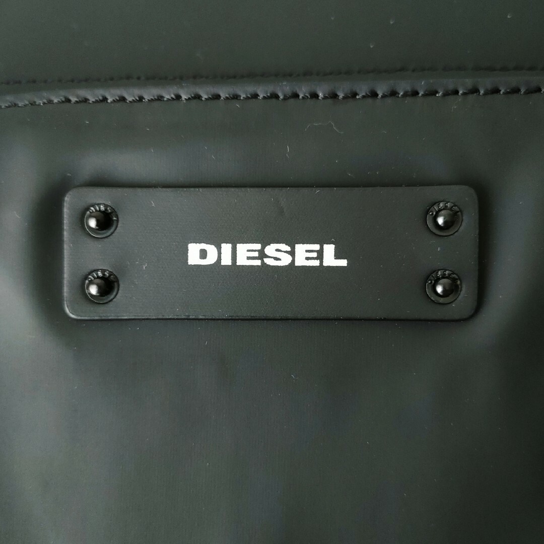 DIESEL(ディーゼル)の【新品未使用】DIESEL ディーゼル F-Arzi Shopperトートバッグ レディースのバッグ(トートバッグ)の商品写真