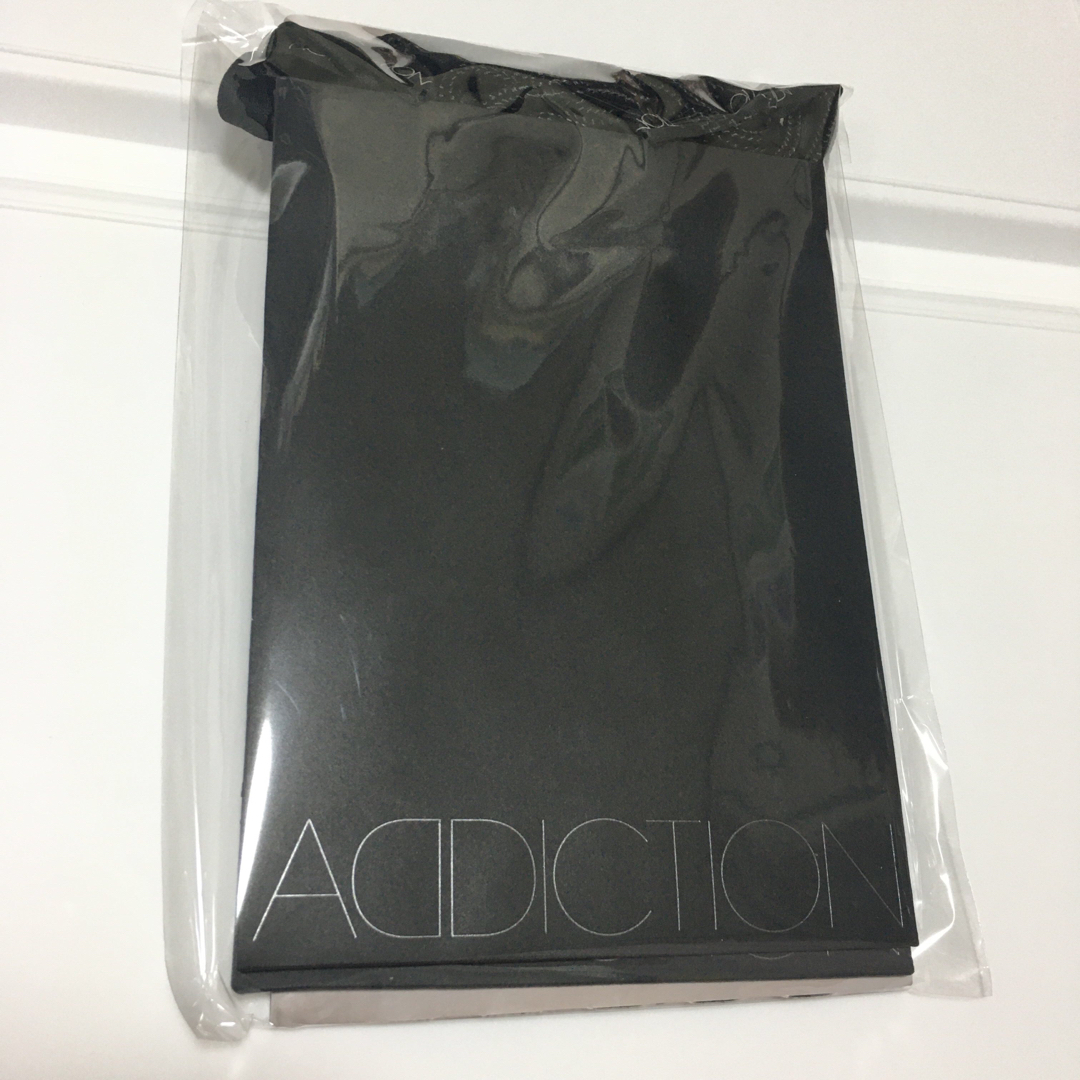 ADDICTION(アディクション)のアディクション　ショップ袋　2枚 リボン付き　ショッパー レディースのバッグ(ショップ袋)の商品写真