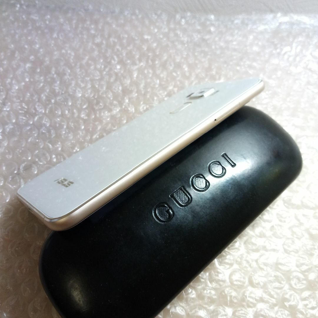 ASUS(エイスース)の【Root】美品 ASUS ZenFone3 Android10 白 スマホ/家電/カメラのスマートフォン/携帯電話(スマートフォン本体)の商品写真