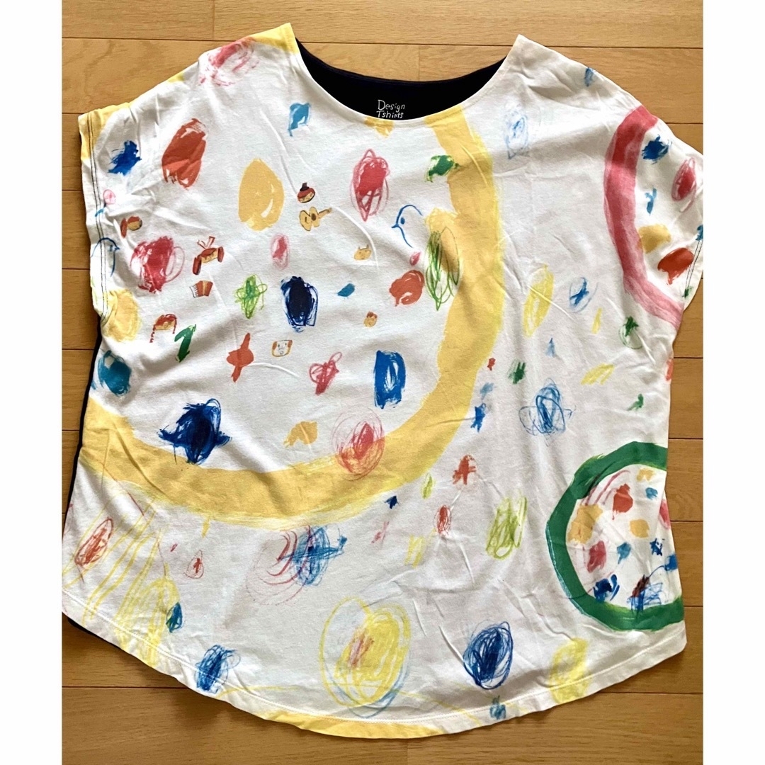 Design Tshirts Store graniph(グラニフ)のgraniph グラニフ　荒井良二コラボTシャツ　ぼくらのエコー　レーヨン混 レディースのトップス(Tシャツ(半袖/袖なし))の商品写真