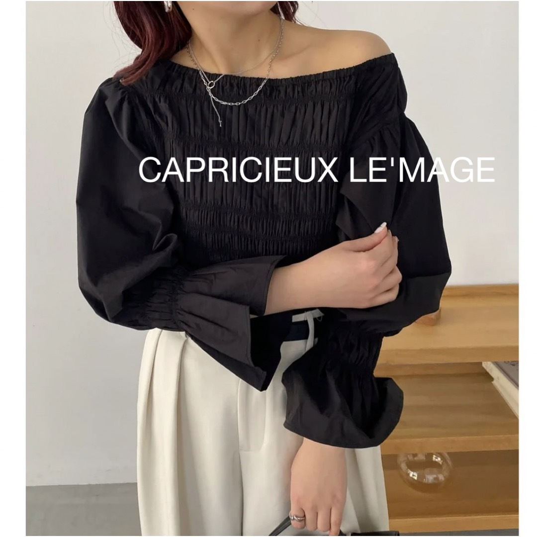 CAPRICIEUX LE'MAGE(カプリシューレマージュ)の新品未使用 CAPRICIEUX LE'MAGE シャーリングブラウス ブラック レディースのトップス(シャツ/ブラウス(長袖/七分))の商品写真