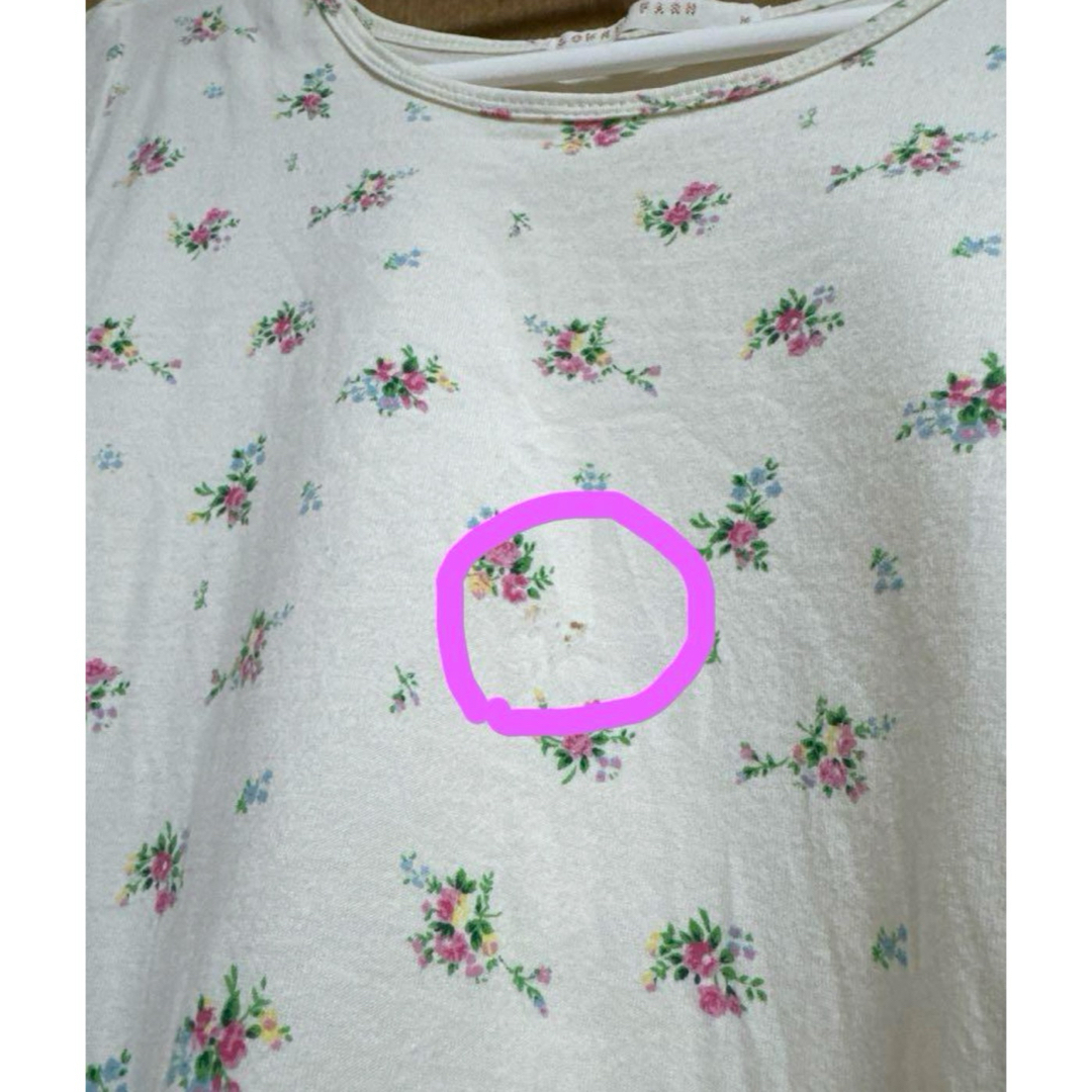 LOWRYS FARM(ローリーズファーム)のトップス　花柄　綿100% レディースのトップス(カットソー(半袖/袖なし))の商品写真