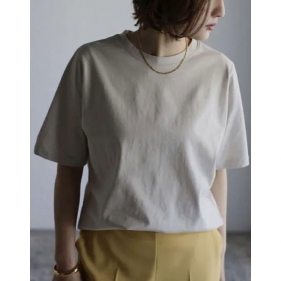 【新品】(べT)BONJOUR SAGANバックナンバープリントT レディースのトップス(Tシャツ(半袖/袖なし))の商品写真