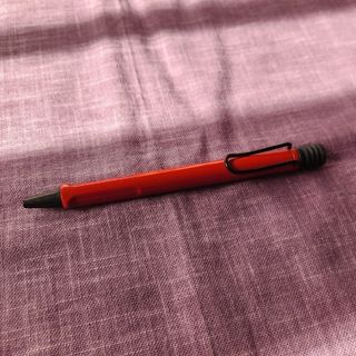 ラミー(LAMY)のLAMY safari  サファリ レッド ブラッククリップ ボールペン 赤(ペン/マーカー)