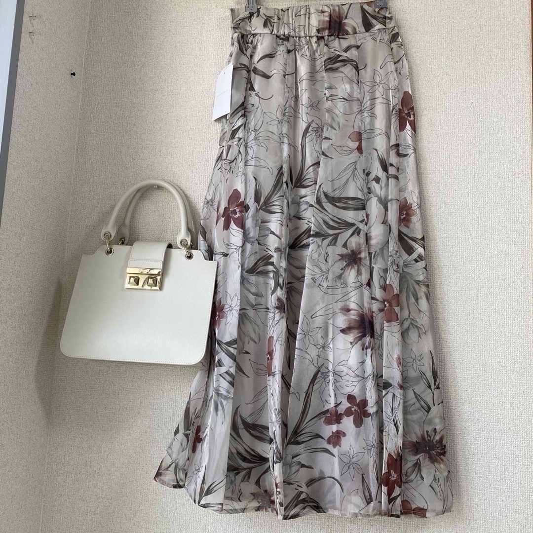 MERCURYDUO(マーキュリーデュオ)のMERCURYDUO♡シアー フラワー スカート  アプワイザーリッシェお好き♡ レディースのスカート(ロングスカート)の商品写真