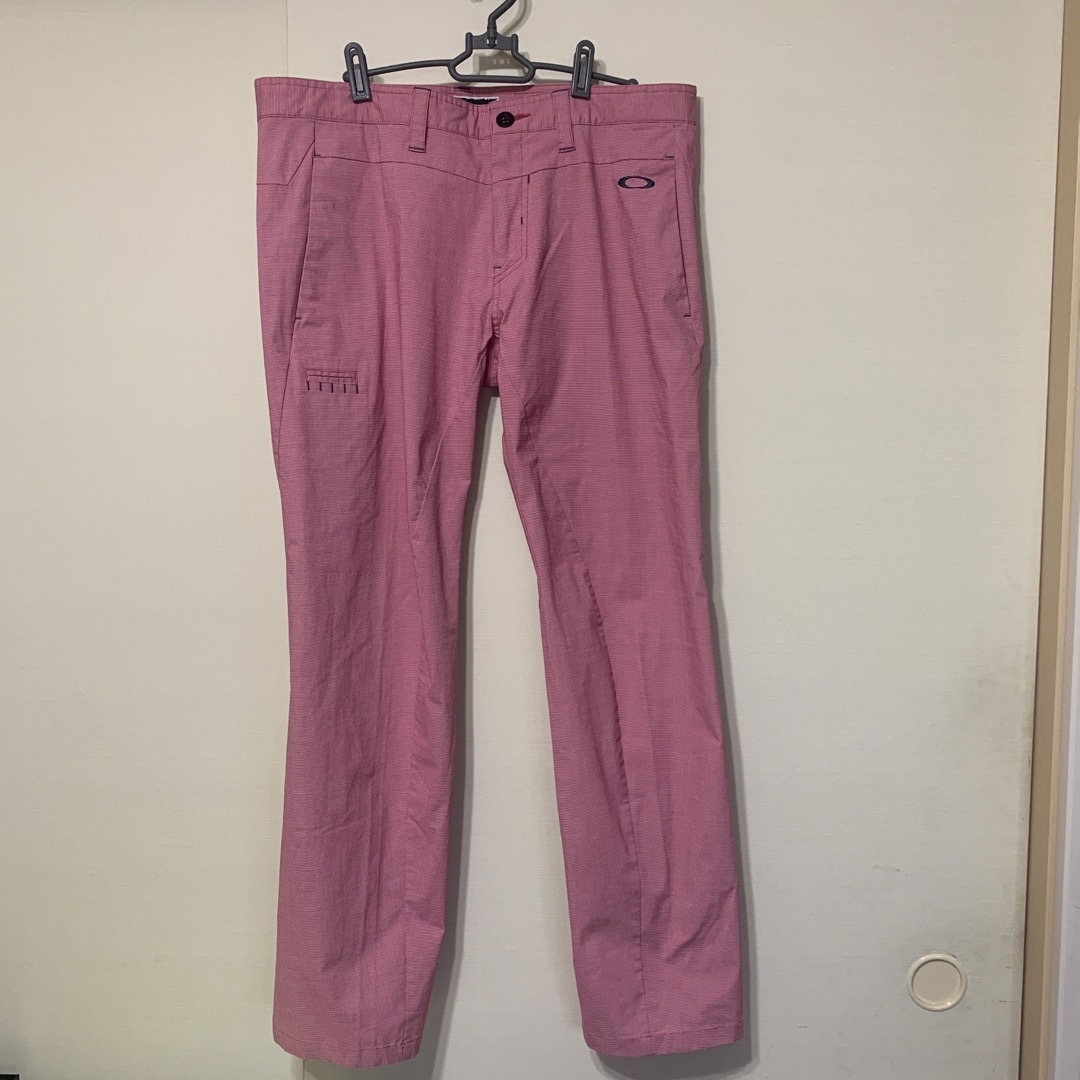 Oakley(オークリー)のOAKLEY オークリー 422144JP ストレッチパンツ スカル ピンク系 メンズのパンツ(その他)の商品写真